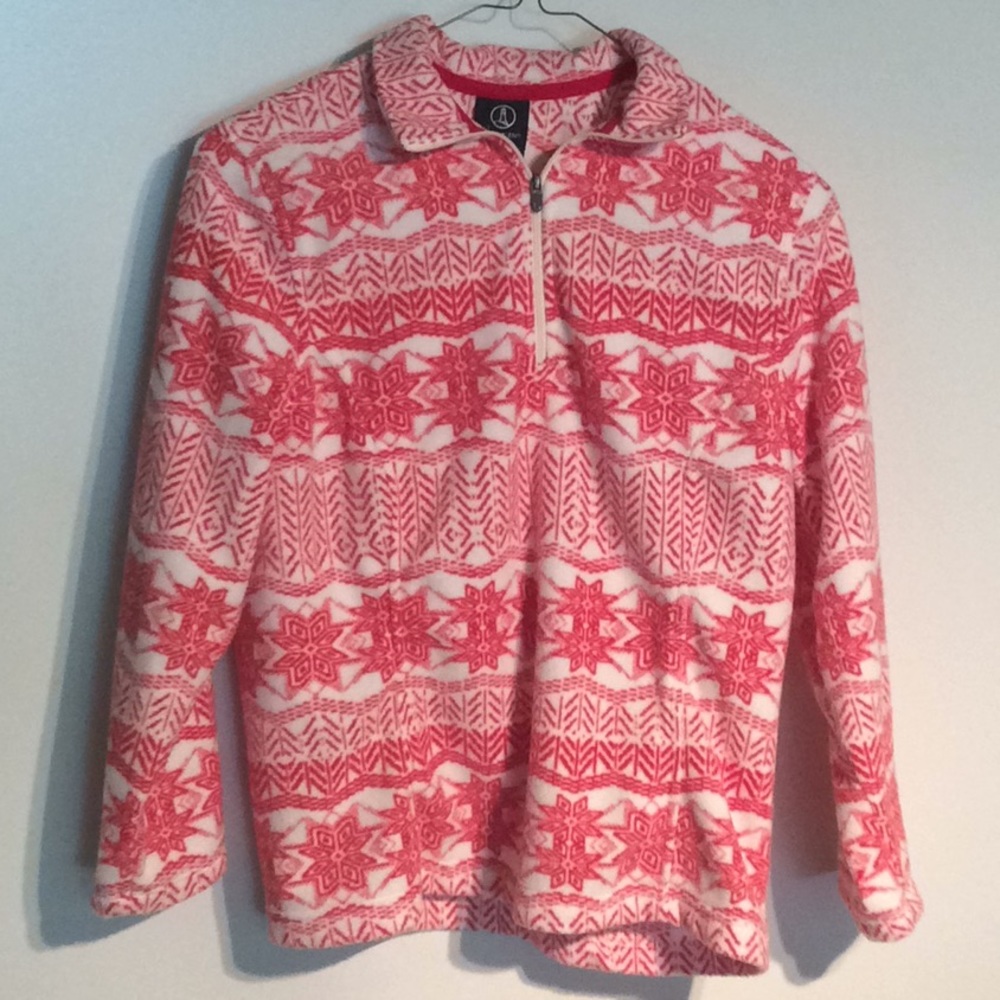 Fleece half zip pullover